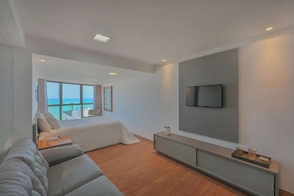 HY Beach Flats