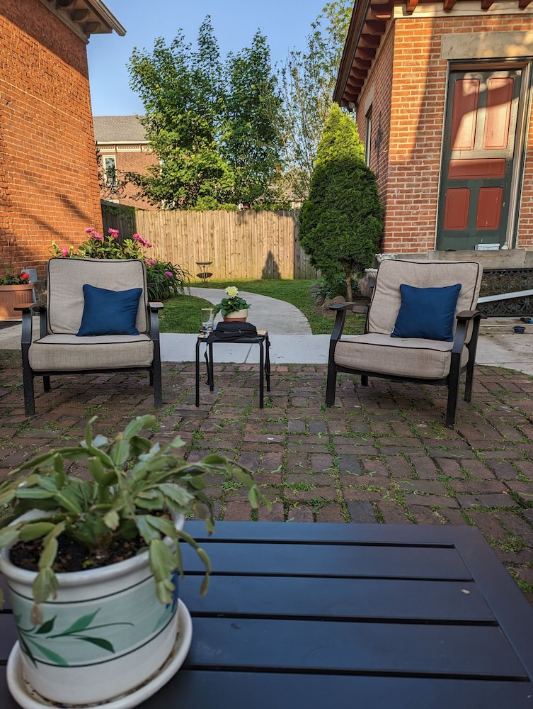 The Gage Mansion B&B