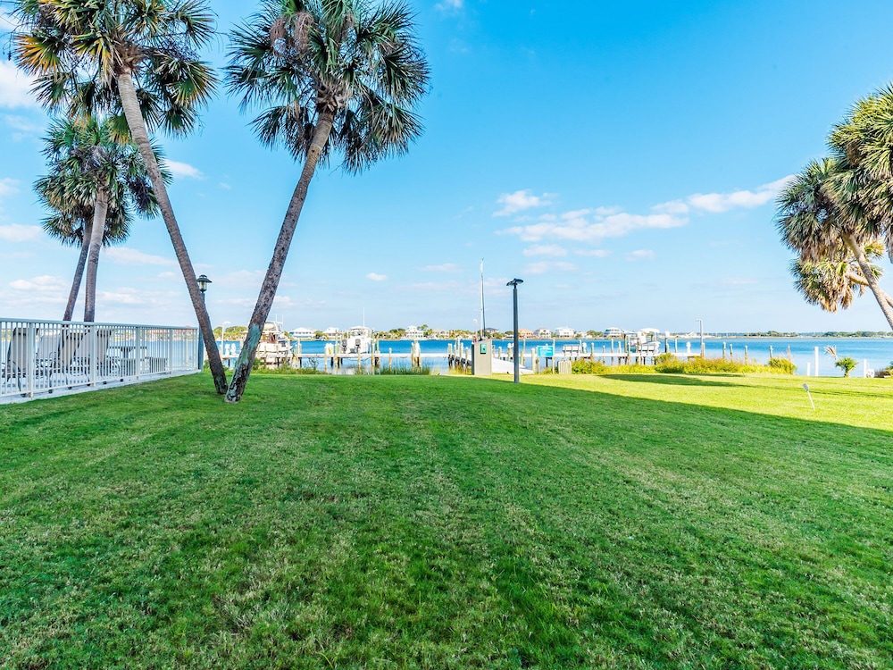 Sabine Yacht & Racquet by Southern Vacation Rentals, photo 73