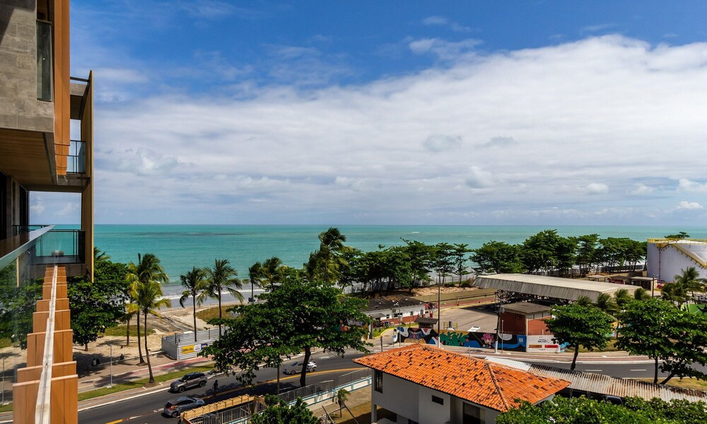 NWTs - Estúdios com Vista Lateral Mar