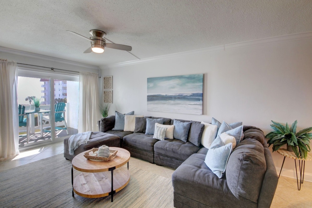 147 El Matador 2 Bedroom Home