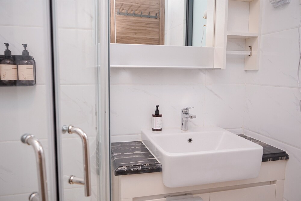 Comfortable and Best View 3BR Apartment Sky House BSD