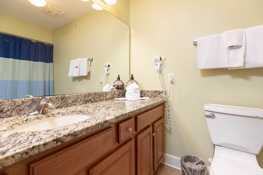 The Oasis 2314 Formerly Phoenix West Ii 2314 3 Bedroom Condo