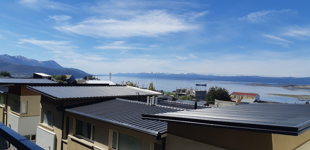 Ushuaia Flat IV