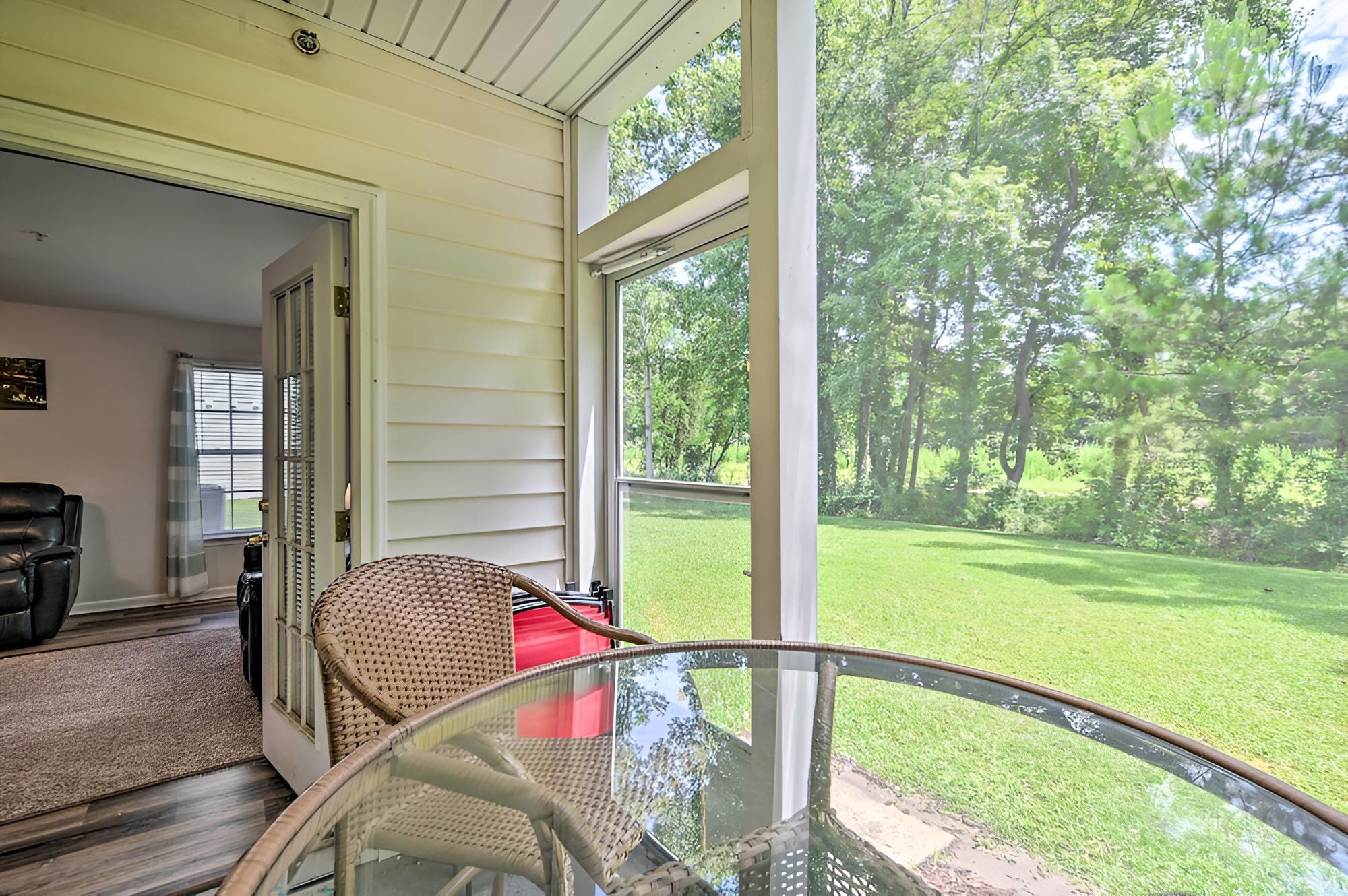 Myrtle Beach Condo w/ Screened Porch & Pool Access view 3