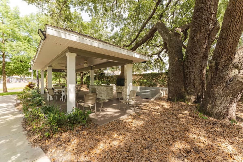 Welcoming 4 BR Sleeps 10 Guests Wl2901