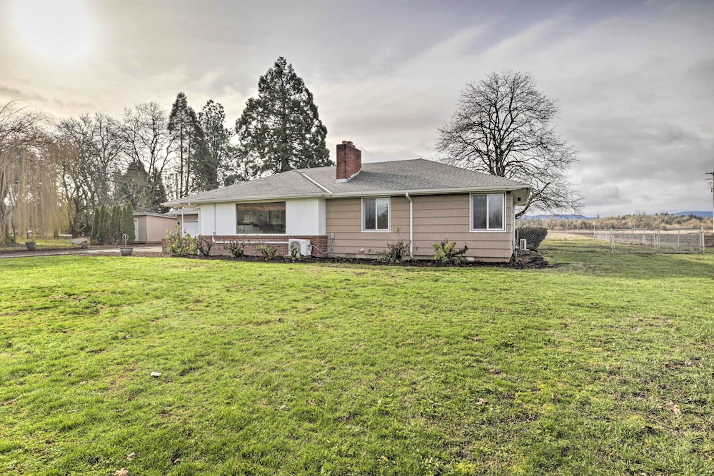 Albany Vacations - Secluded Albany Escape, Pet Friendly w/ Fee - Property Image 1