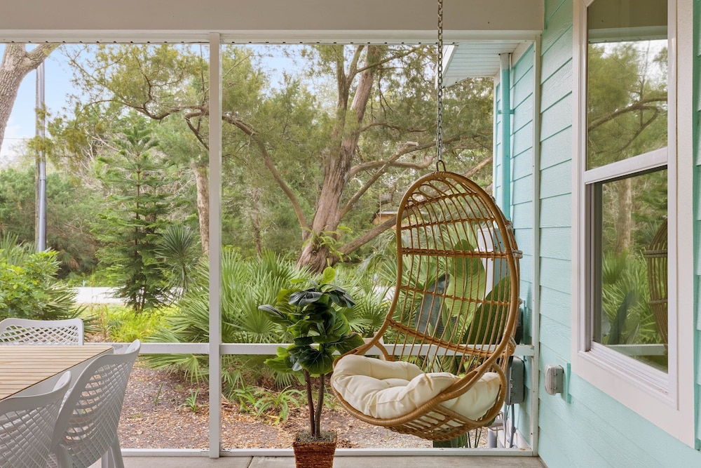 Overmoons Hidden Grove Nature's Sanctuary 8 Bedroom Home