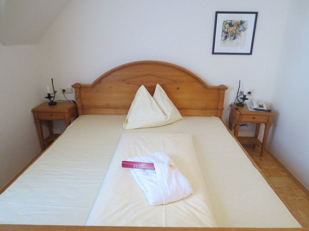 Brennerei Wohlfuehlhotel Lagler view 4