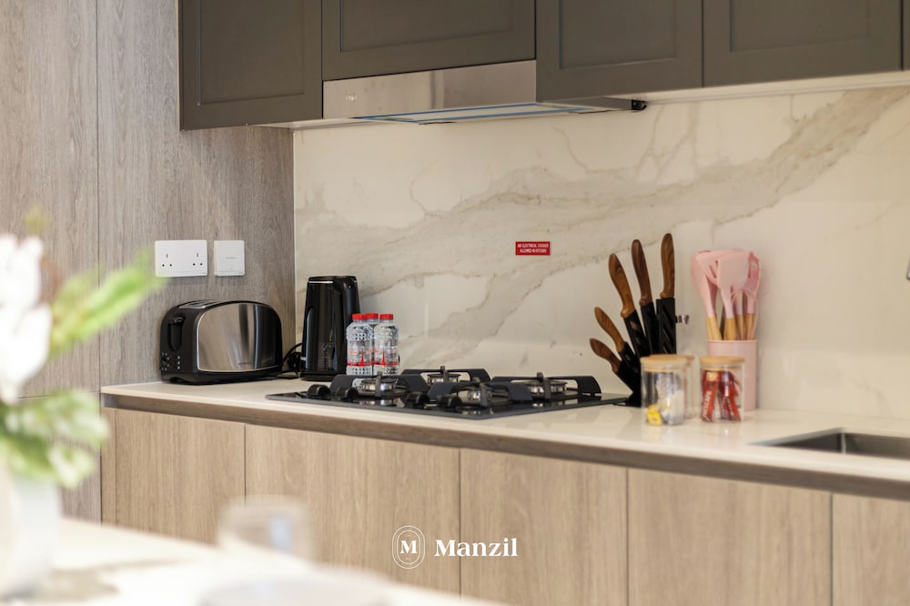 Manzil- Chic 2BR w Pool nr Circle Mall