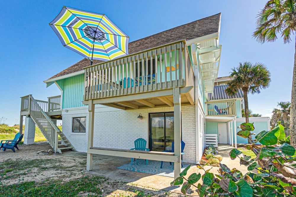 Pelican Beach Private Ocean Front Beach House- Sleeps 10 Bring Your Surf Boards