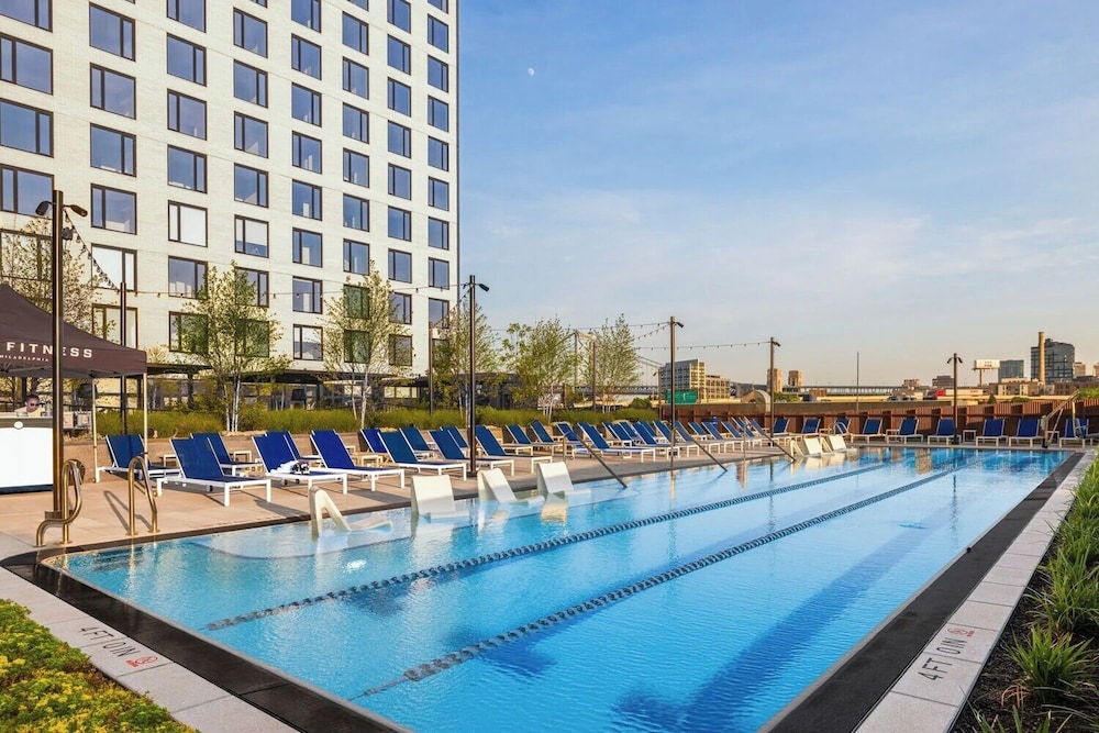 Luxury Apartments by Hyatus at Central Philly