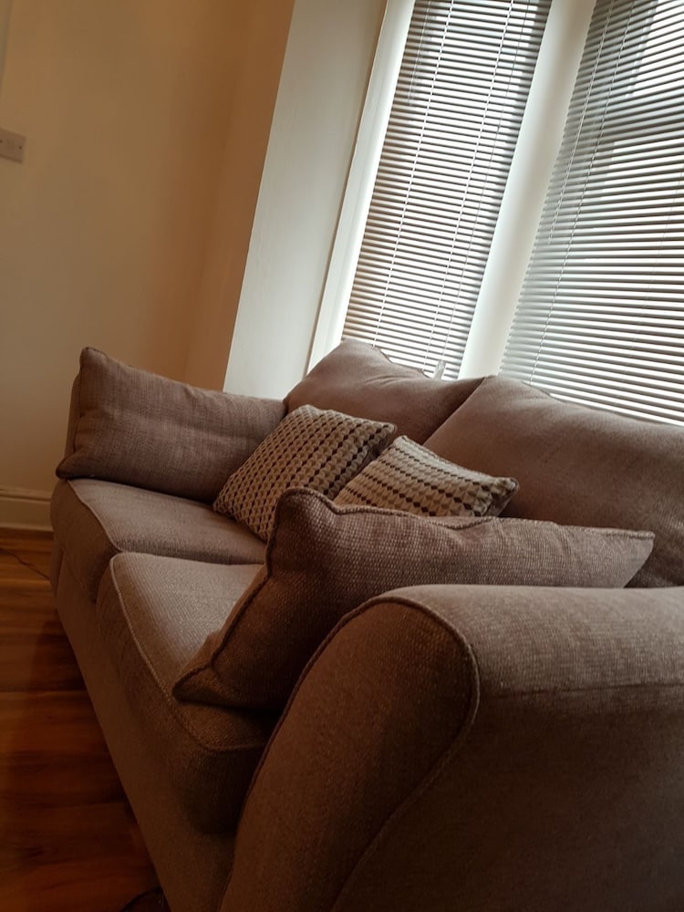 WOODLEIGH LUXURY 3 BEDROOMS HOUSE photo 2
