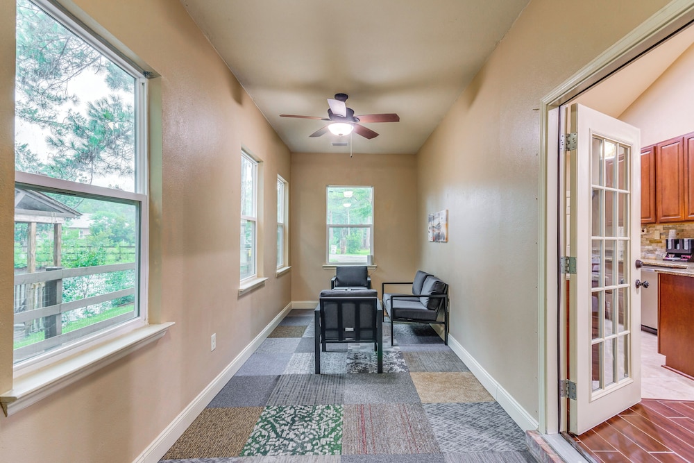 Spacious Yard! Navarre Home in Quiet Neighborhood