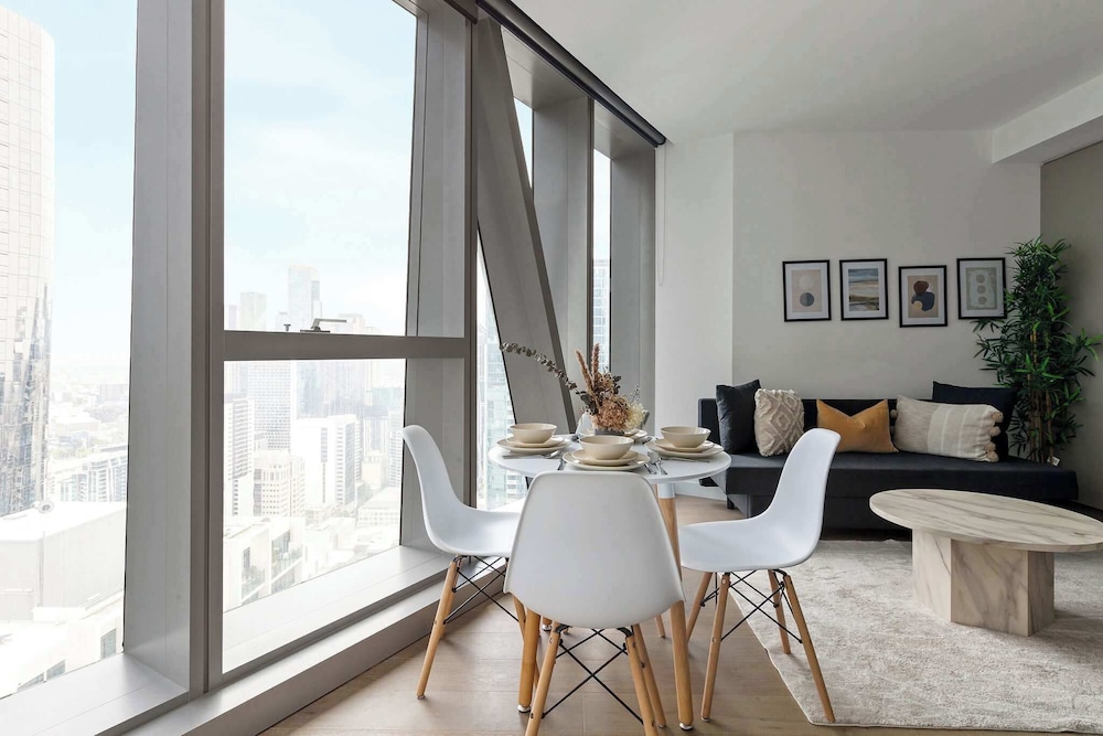 A Lux 2BR Apt Right Opposite Southern Cross