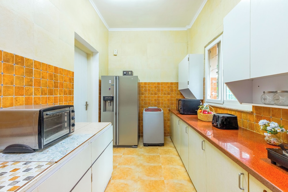 Alaya Stays 3 BHK with Pvt Pool-Daffodil