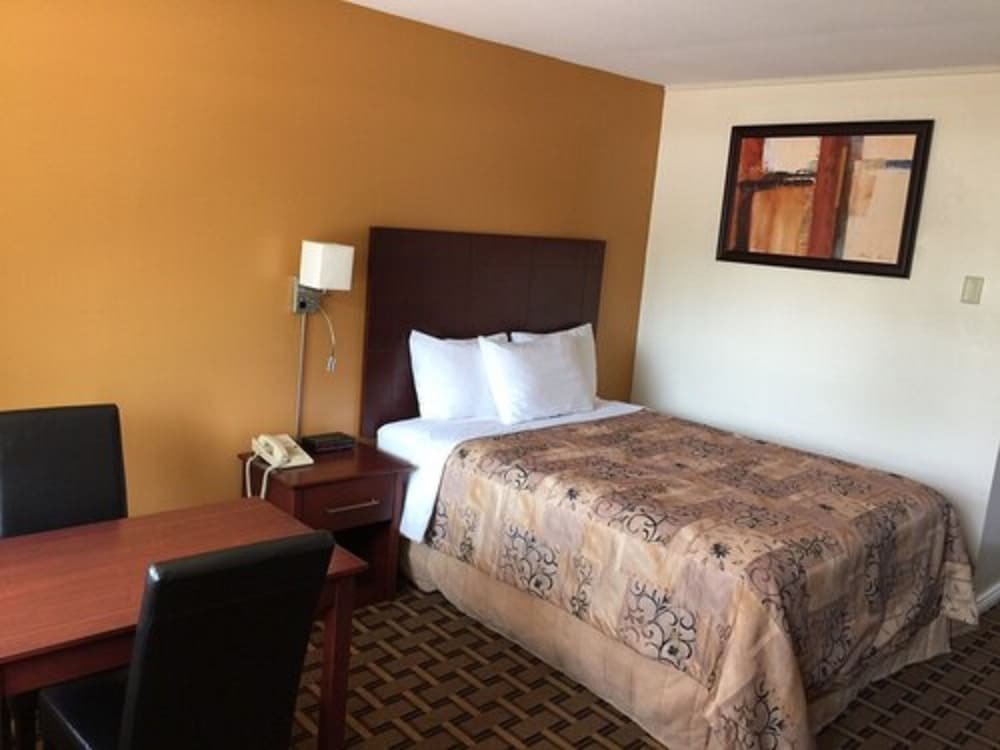 Park Place Motel & Suites