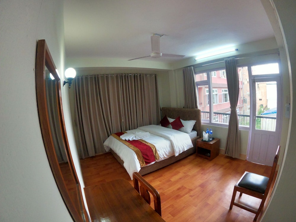 Om Tara Guest House