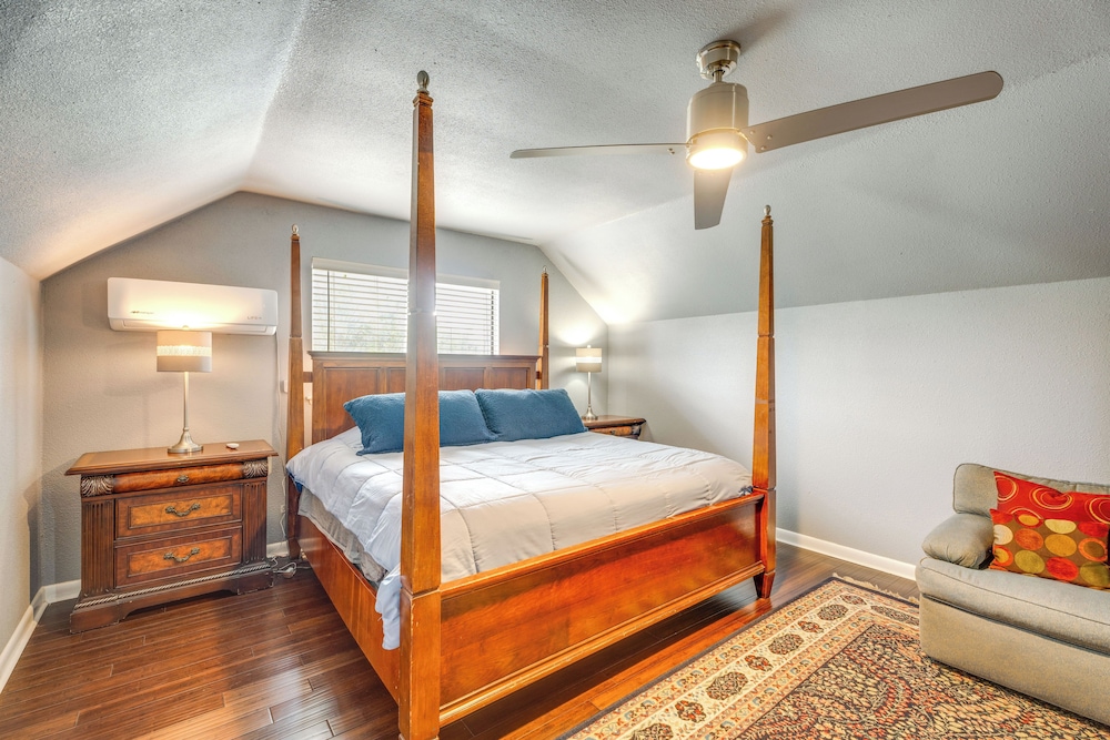 Family-friendly San Antonio Getaway w/ Fire Pit! view 2