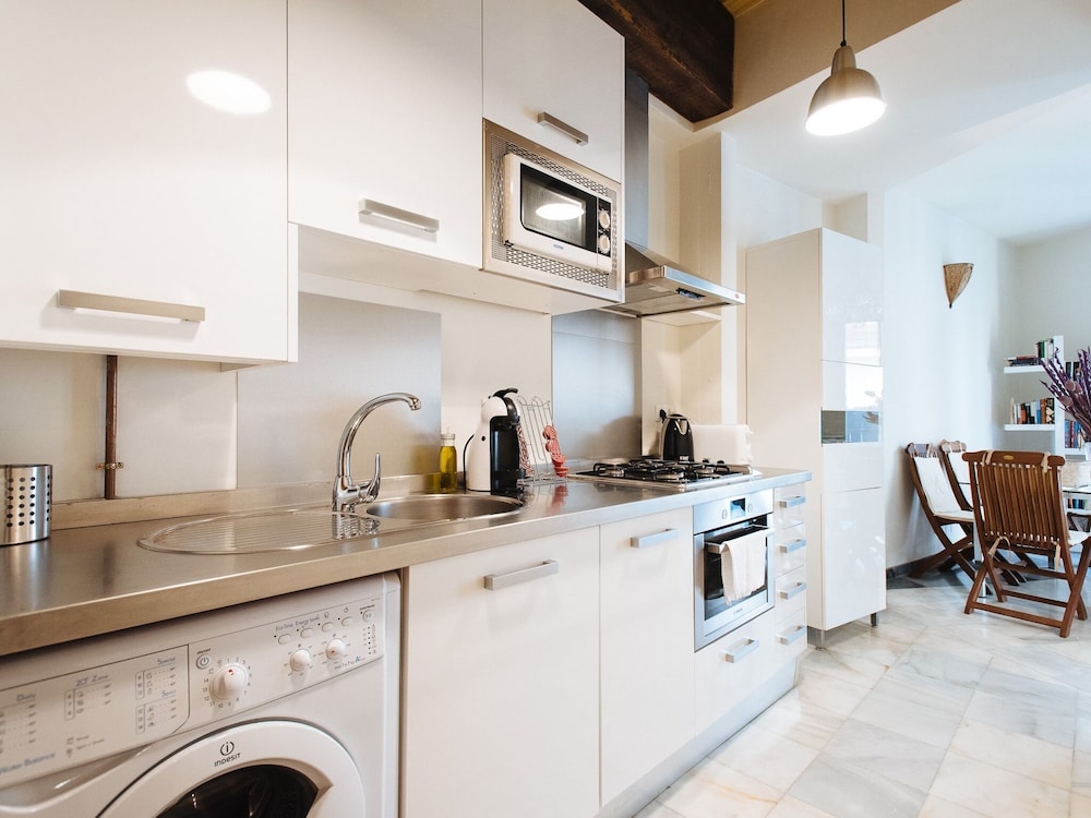 Boutike Apartments