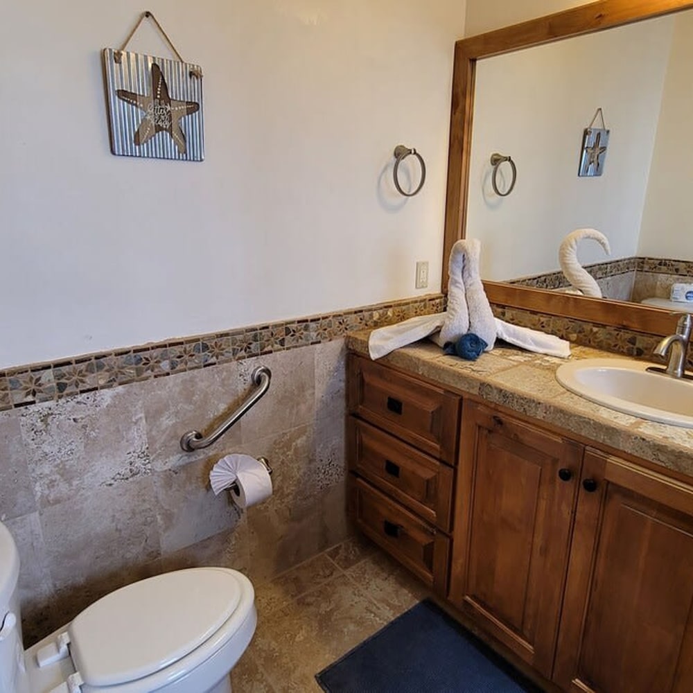 Casa Evita 4 Bedroom Beachfront Home
