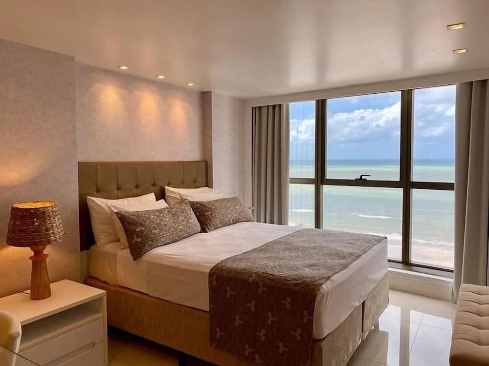 HY Beach Flats