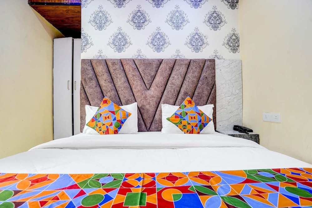 Fabhotel Ratraksh