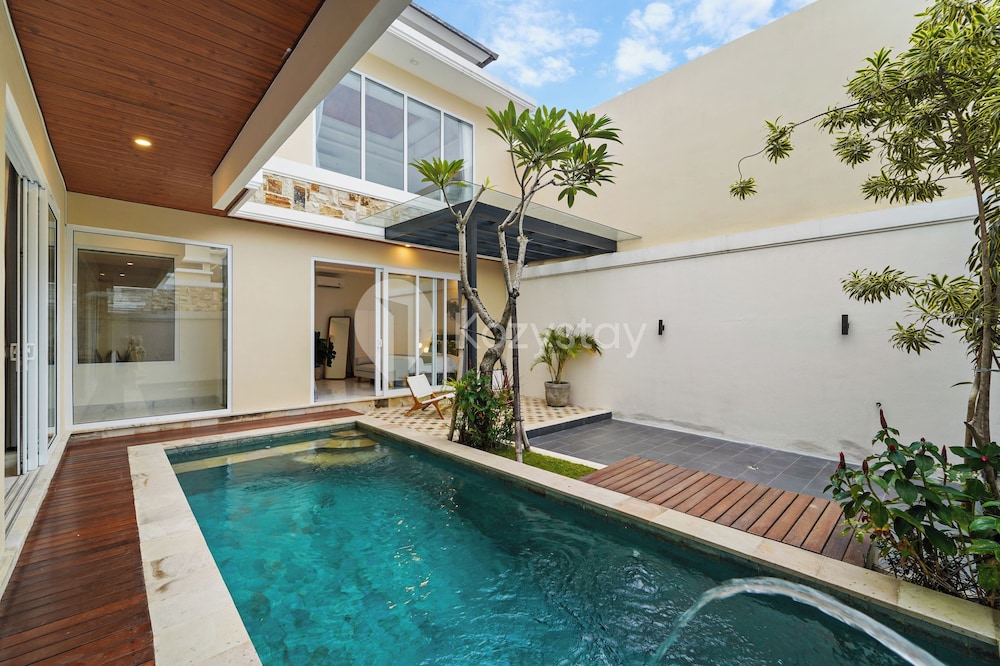 Serava Villa by Kozystay - Canggu