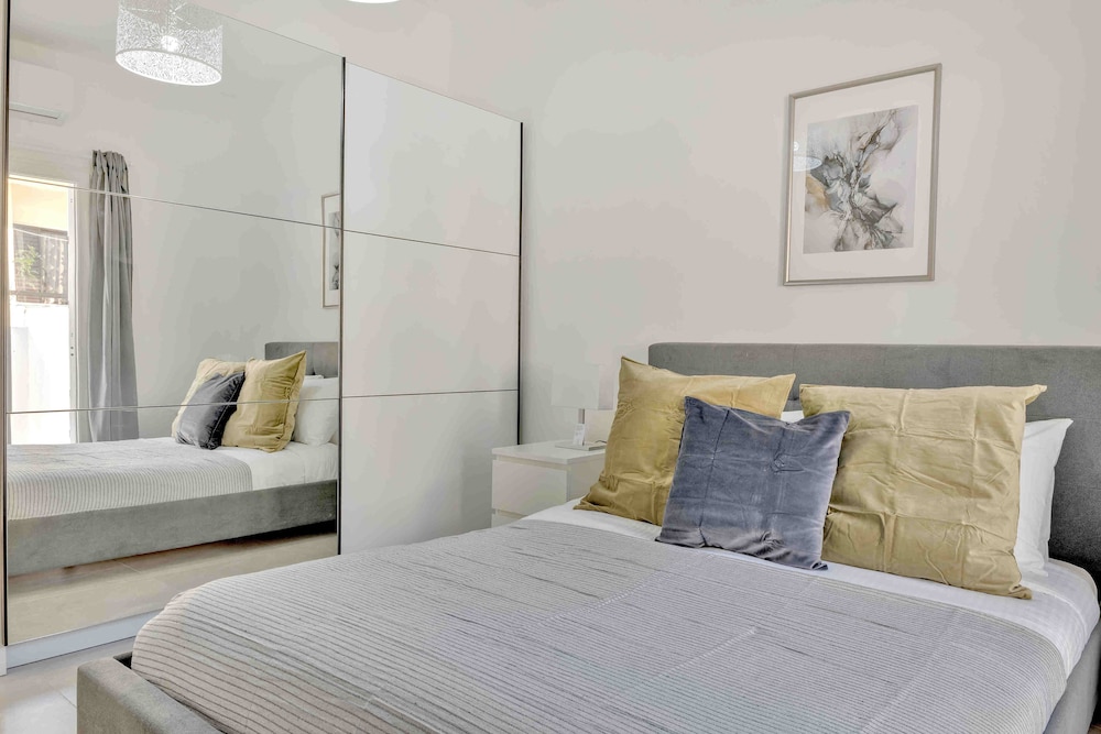 Phaedrus Living: Luxury Residence Faneromeni