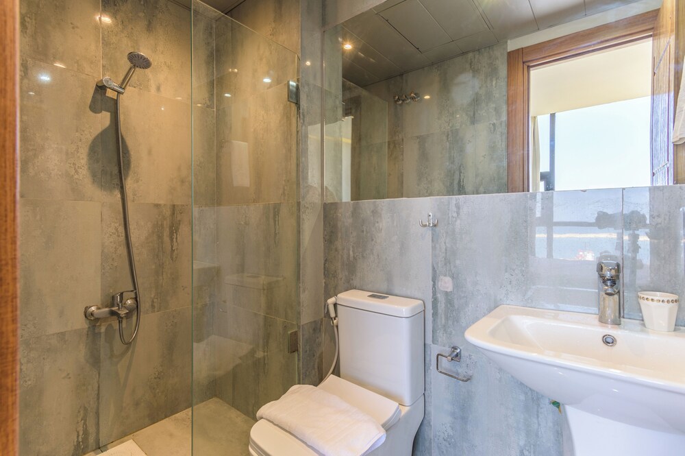 Gate 9 Tower -Studios & Apts Mar Mikhael