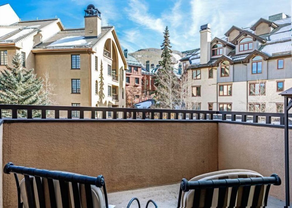 Ski in, Ski out 3 Bedroom Condo at the Beaver Creek Lodge