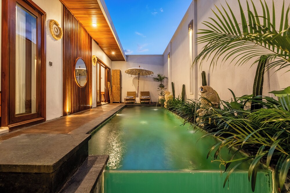 Private Pool Villa Dacira by Orivista