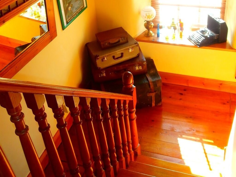 Riverside B & B