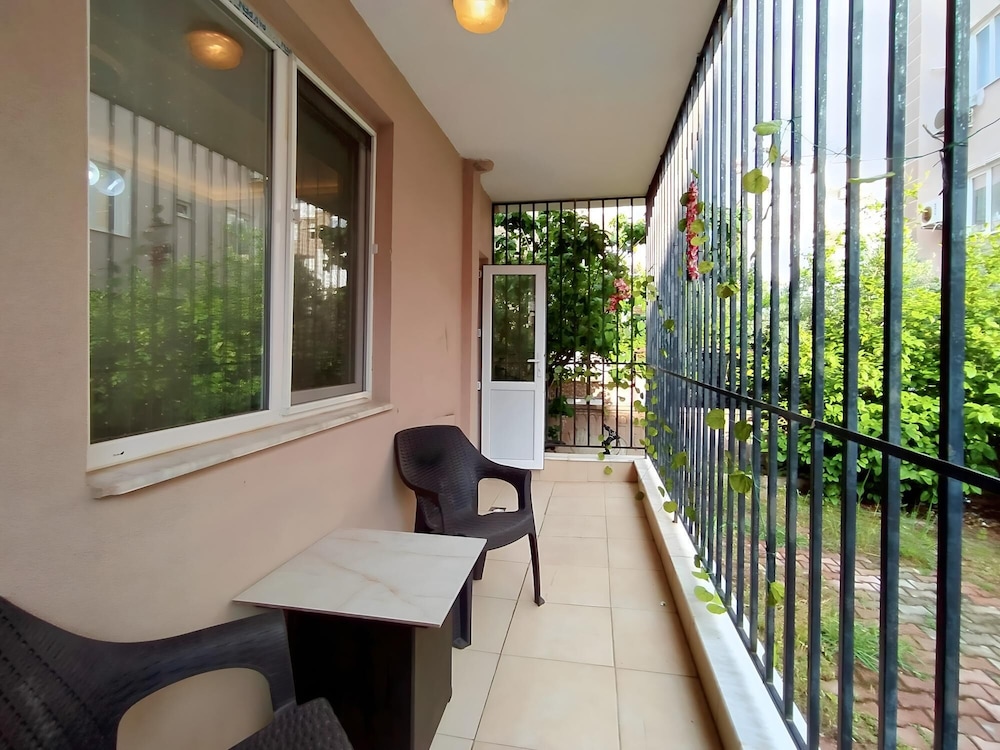 Cozy Flat Near Shopping Malls in Kepez Antalya