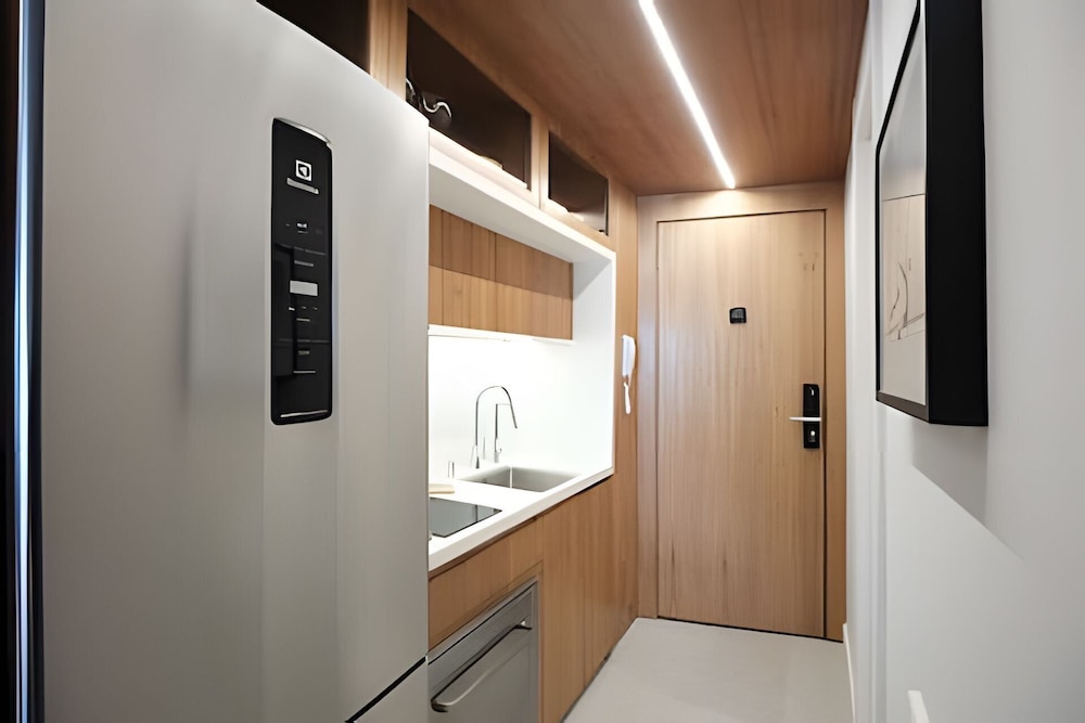 Leblon | Loft 5 min da Praia, com varanda vista Cristo - por Casapē Rio