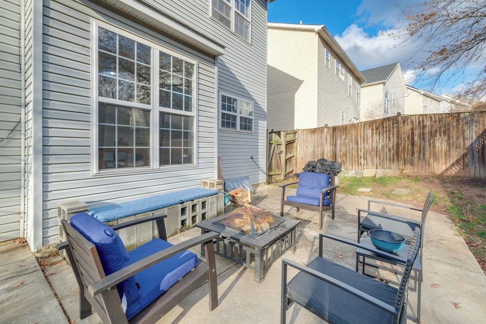 4 Mi to Nationals Park: Quiet Getaway w/ Fire Pit