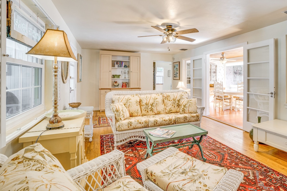 Vintage Mount Dora Cottage w/ Screened Porch!, photo 7