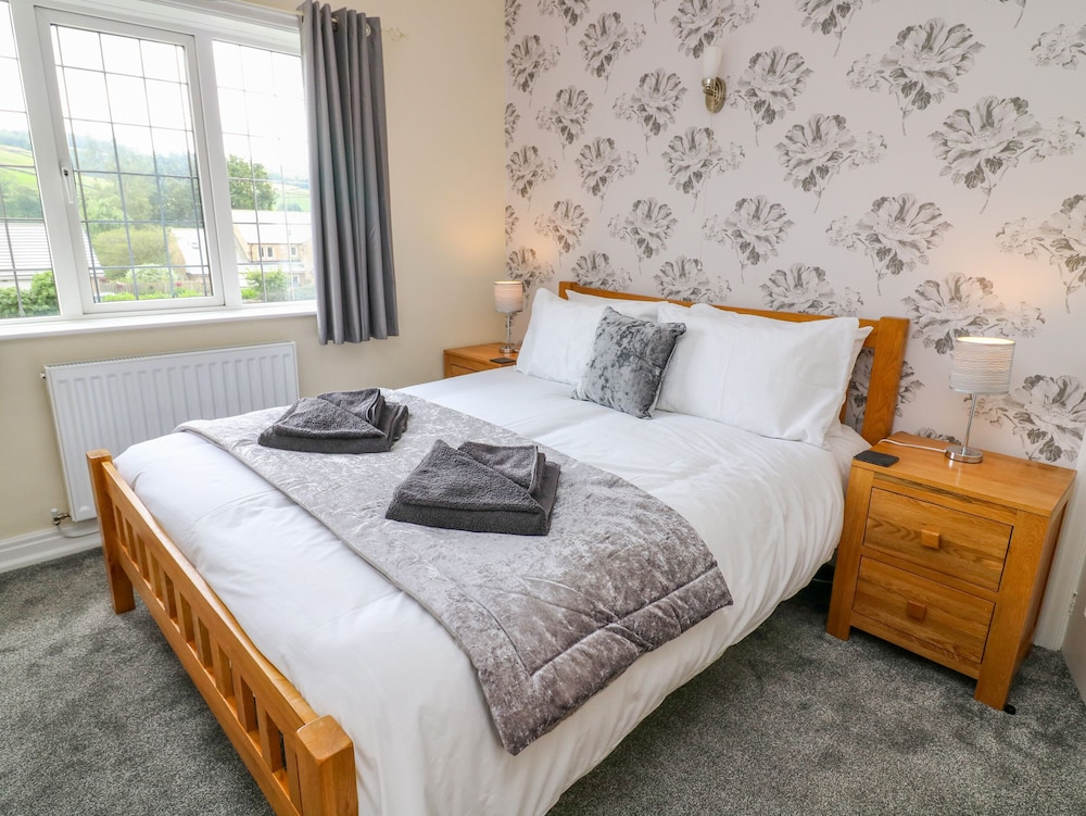 2 Ings Avenue view 2