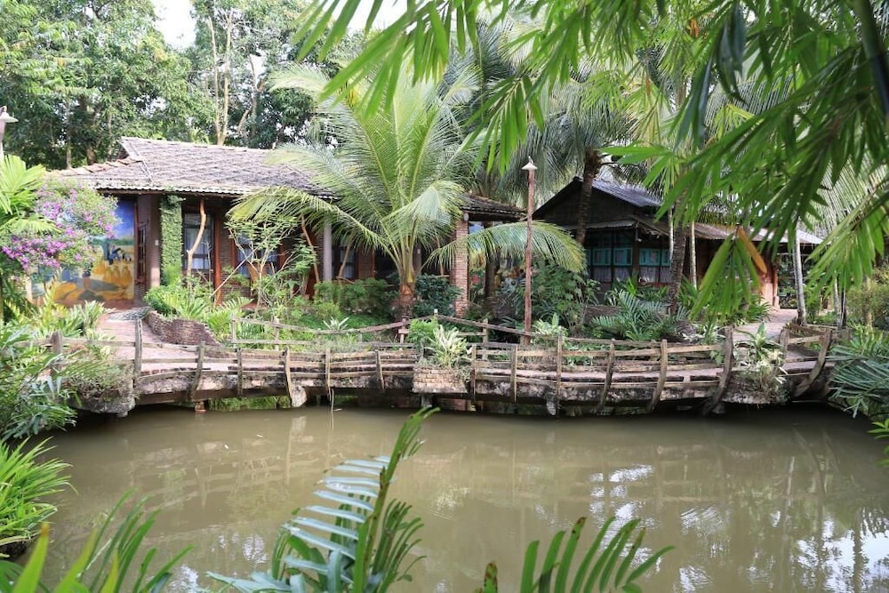 Vamxang Rustic Home