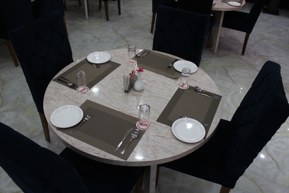 Hotel MJR - Free Pickup and Drop Temple, Sea Beach & Puri Railway Station