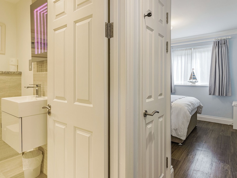 Apartment 18, Burgh Island Causeway