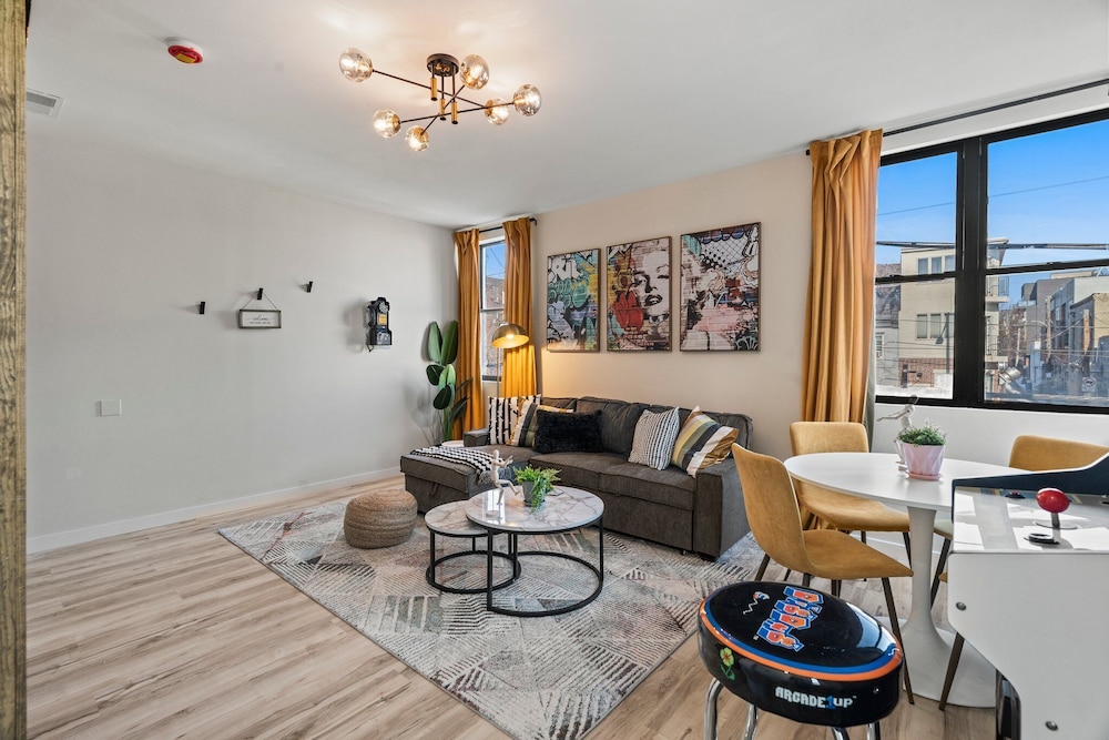 2BR Amazing Roof Deck in Fishtown Nolibs