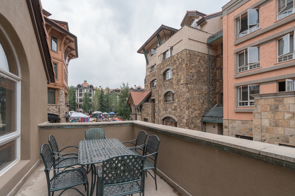 Le Chamonix D by Avantstay Located In Mountain Village, Close to Golf Course & Skiing view 4