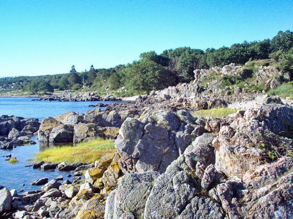 Spacious Holiday Home in Allinge Bornholm near Sea view 2