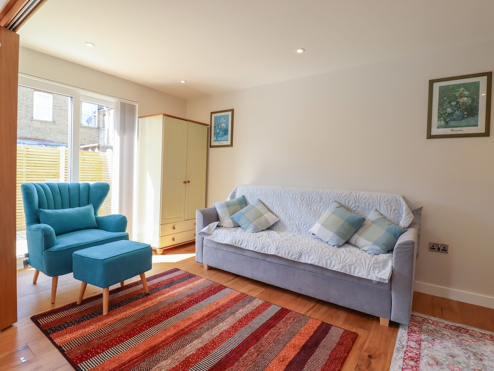 Wellington Cottage