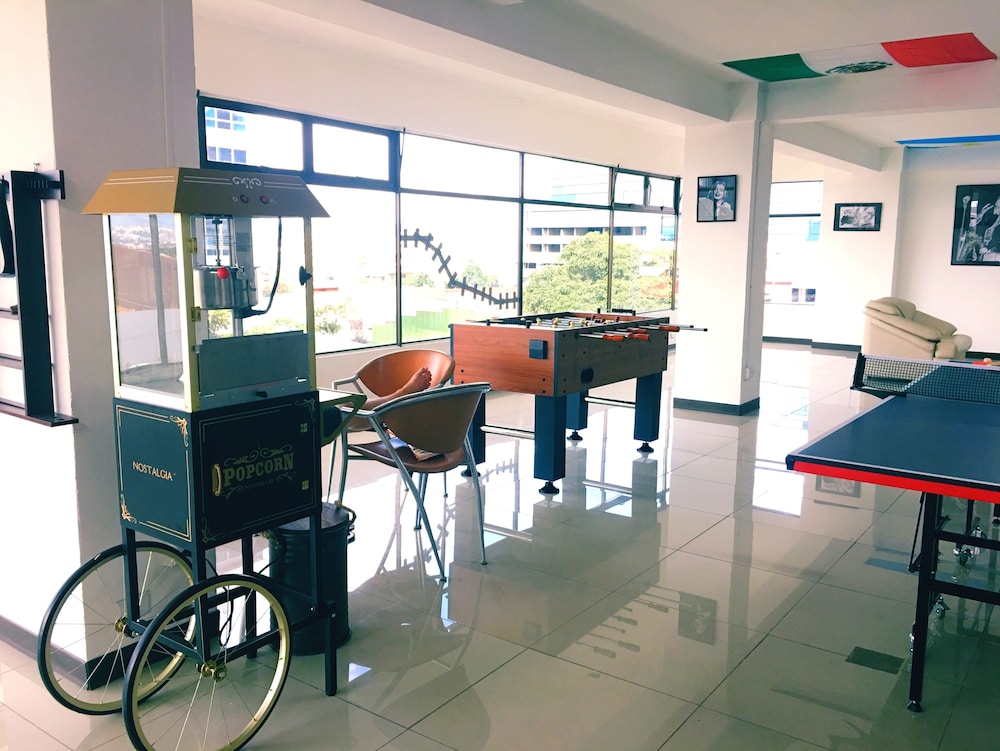 Hotel del Paseo - Hostel
