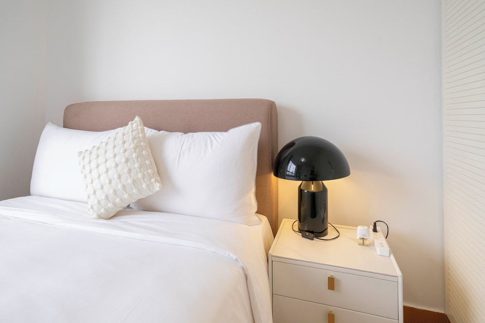 Tyms Gubei Elegant 3BR 2BA APT