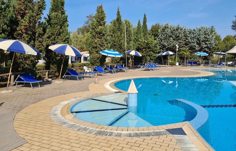 Seogwipo Gongcheonpo Villa Pension