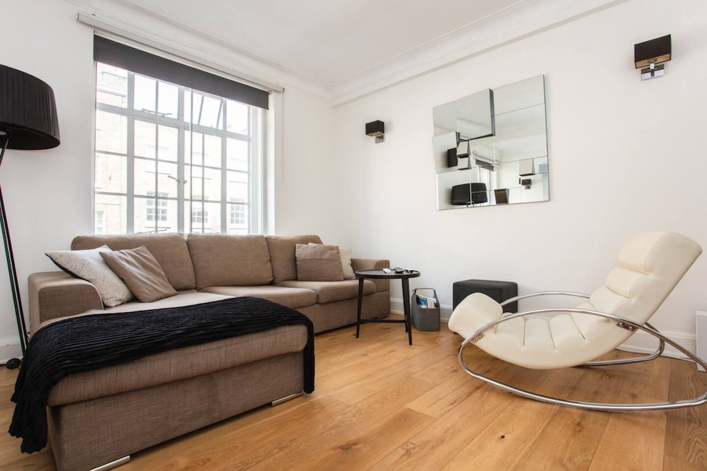 Modern 2 Bedroom Apartment in Marble Arch