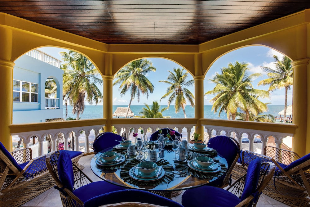 Blue Parrot Beach House